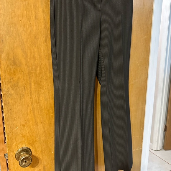 Express Editor Mid-rise bootcut black pinstripe pants size 2 Short - Picture 7 of 7